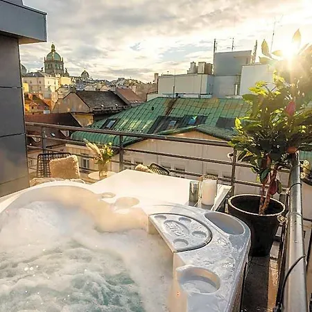 Wenceslas Sq Soho Boutique & Premium Praga
